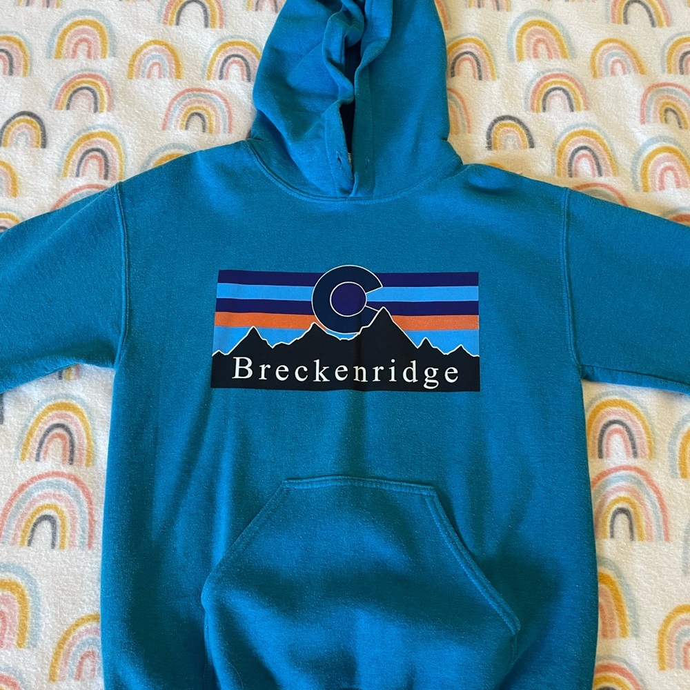 Very cute sweatshirt!
